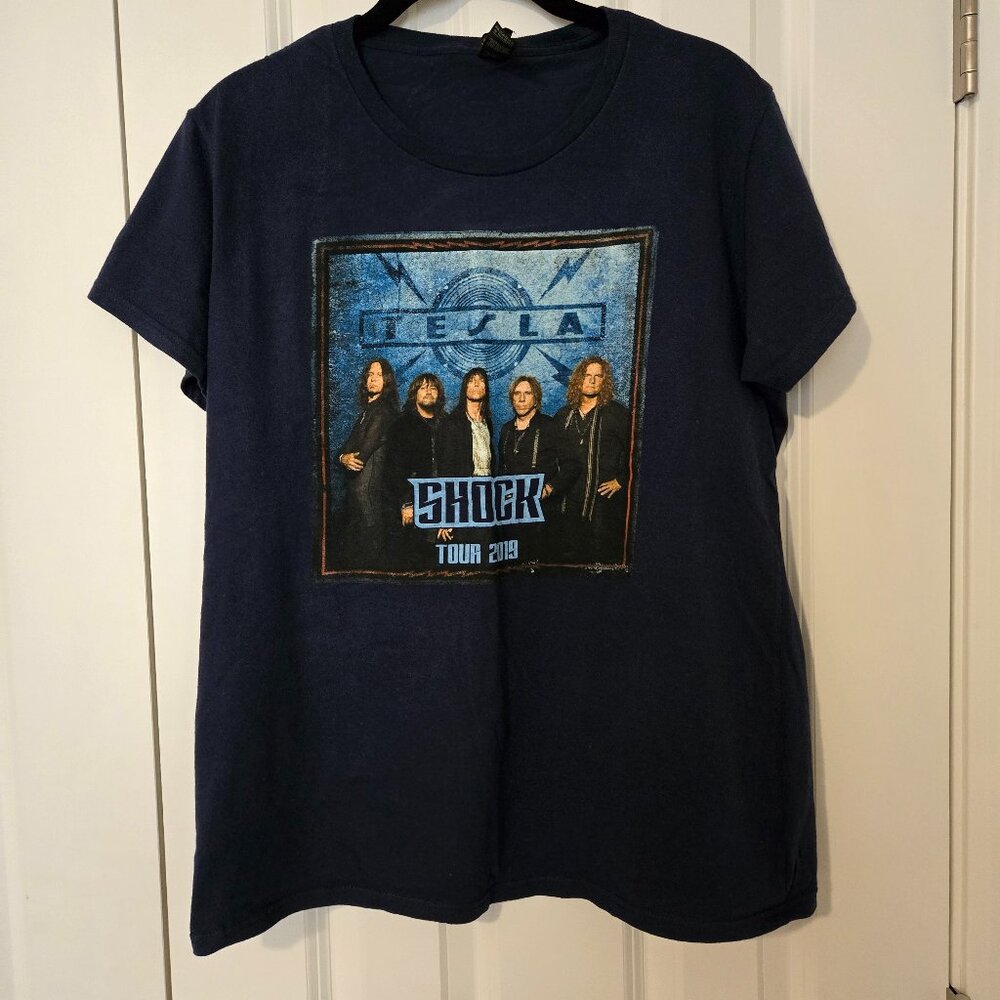 Tesla Officially Licensed Shock Tour 2019 Woman Tee Size L